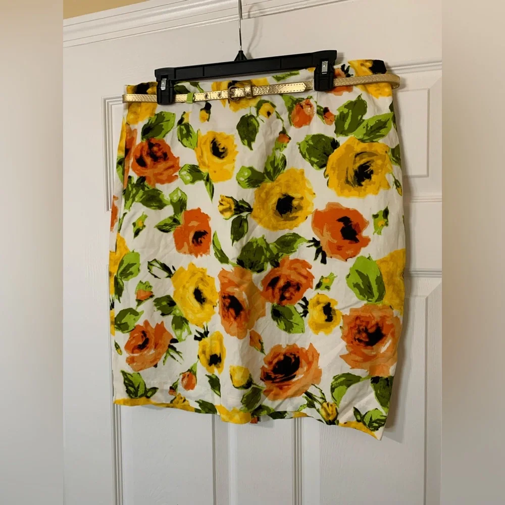 Premise Multicolored Floral Rose Pencil Skirt with Gold‎ Belt Size 12 Romantic